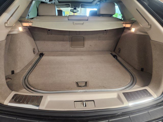Used 2014 Cadillac SRX Luxury image 5