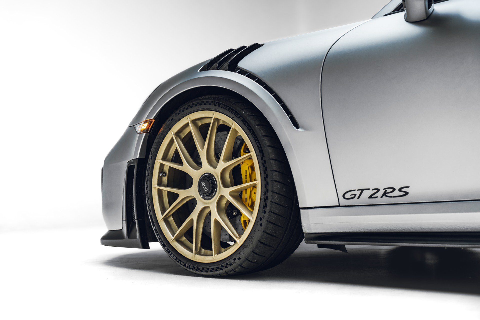 Used 2018 Porsche 911 GT2 RS RWD image 13