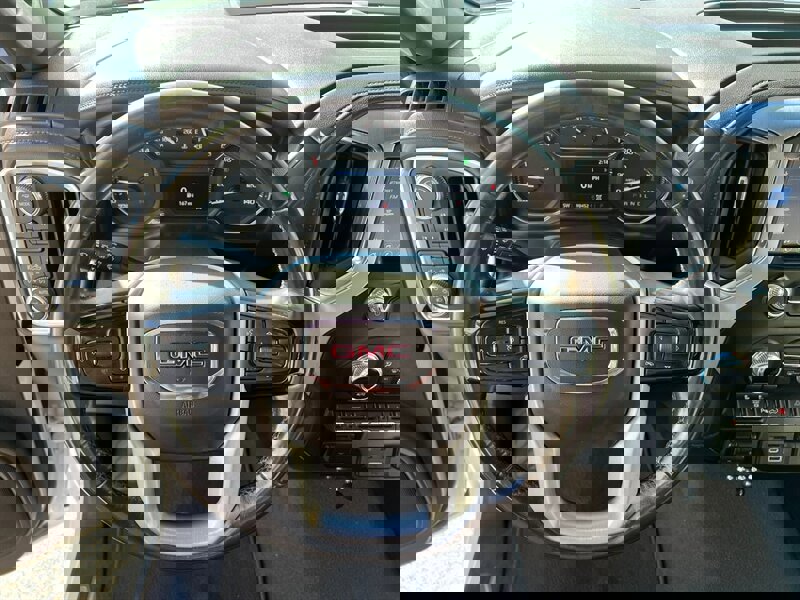 Used 2020 GMC Sierra 2500 SLT w/ Driver Alert Package I AWD/4WD image 35