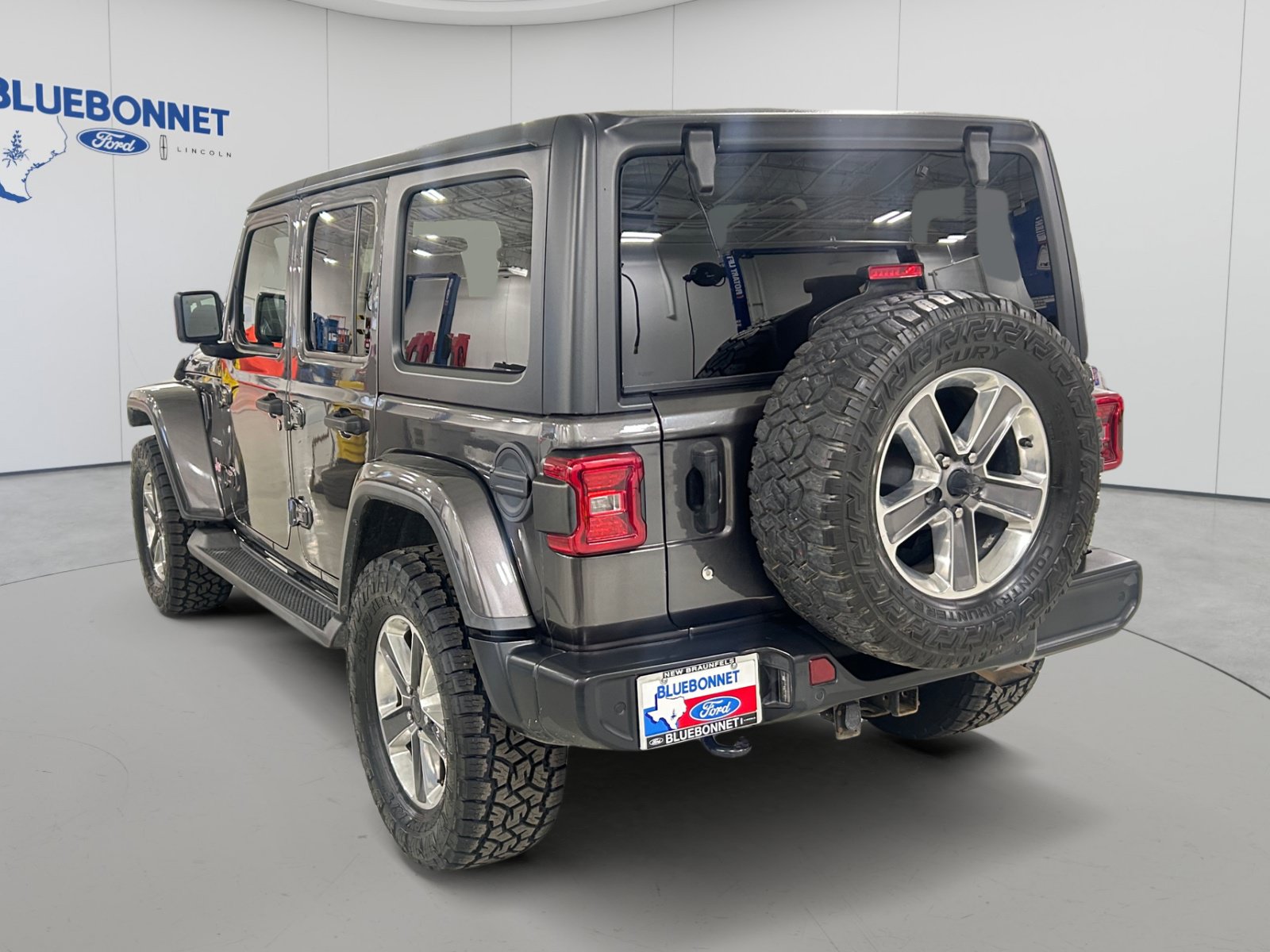 Used 2019 Jeep Wrangler Unlimited Sahara w/ Safety Group AWD/4WD image 7