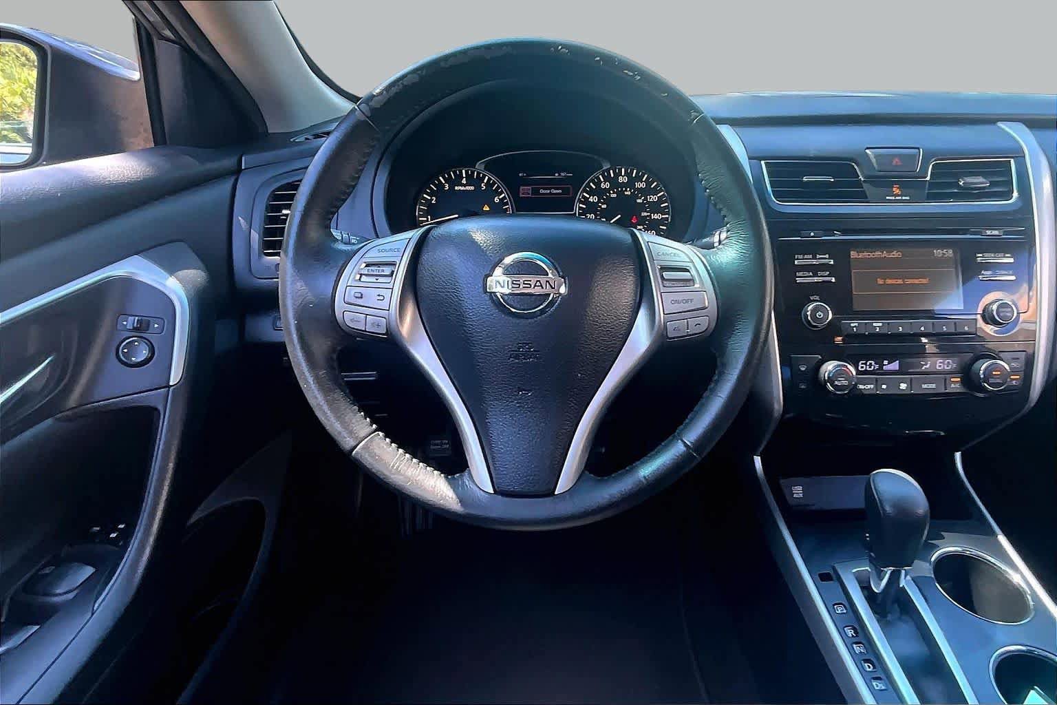 Used 2015 Nissan Altima 2.5 SV FWD image 6