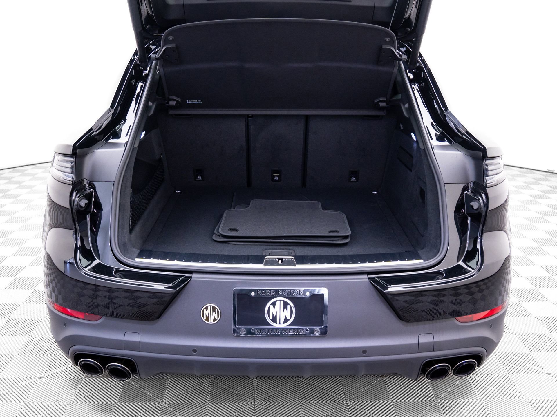 New 2026 Porsche Cayenne S image 32