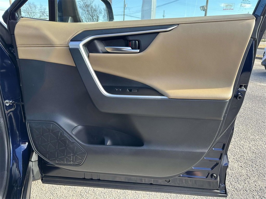Certified 2021 Toyota RAV4 Limited image 11