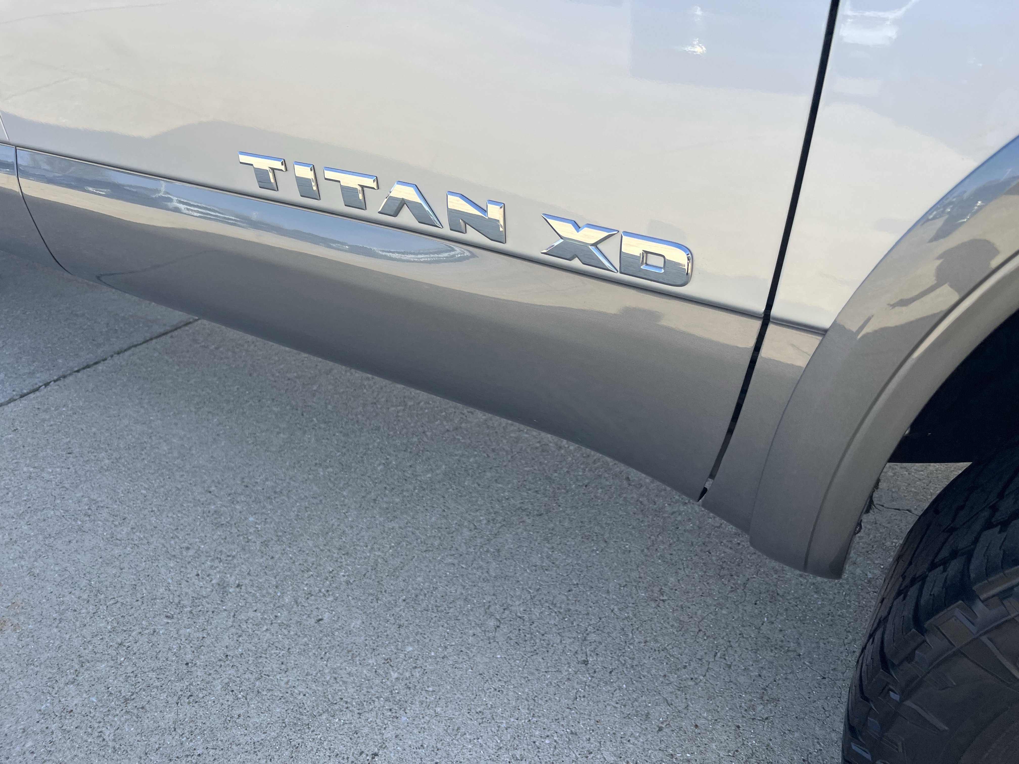 Used 2019 Nissan Titan PRO-4X AWD/4WD image 4