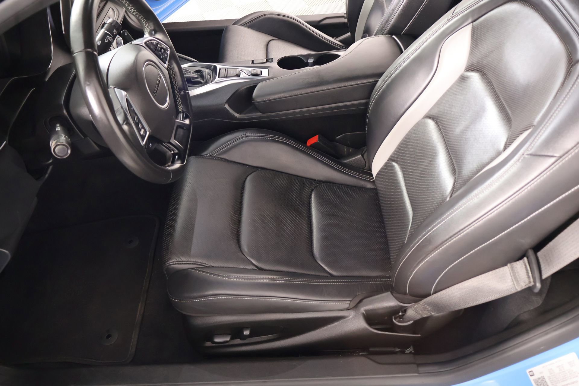 Used 2023 Chevrolet Camaro LT w/ RS Package RWD image 11