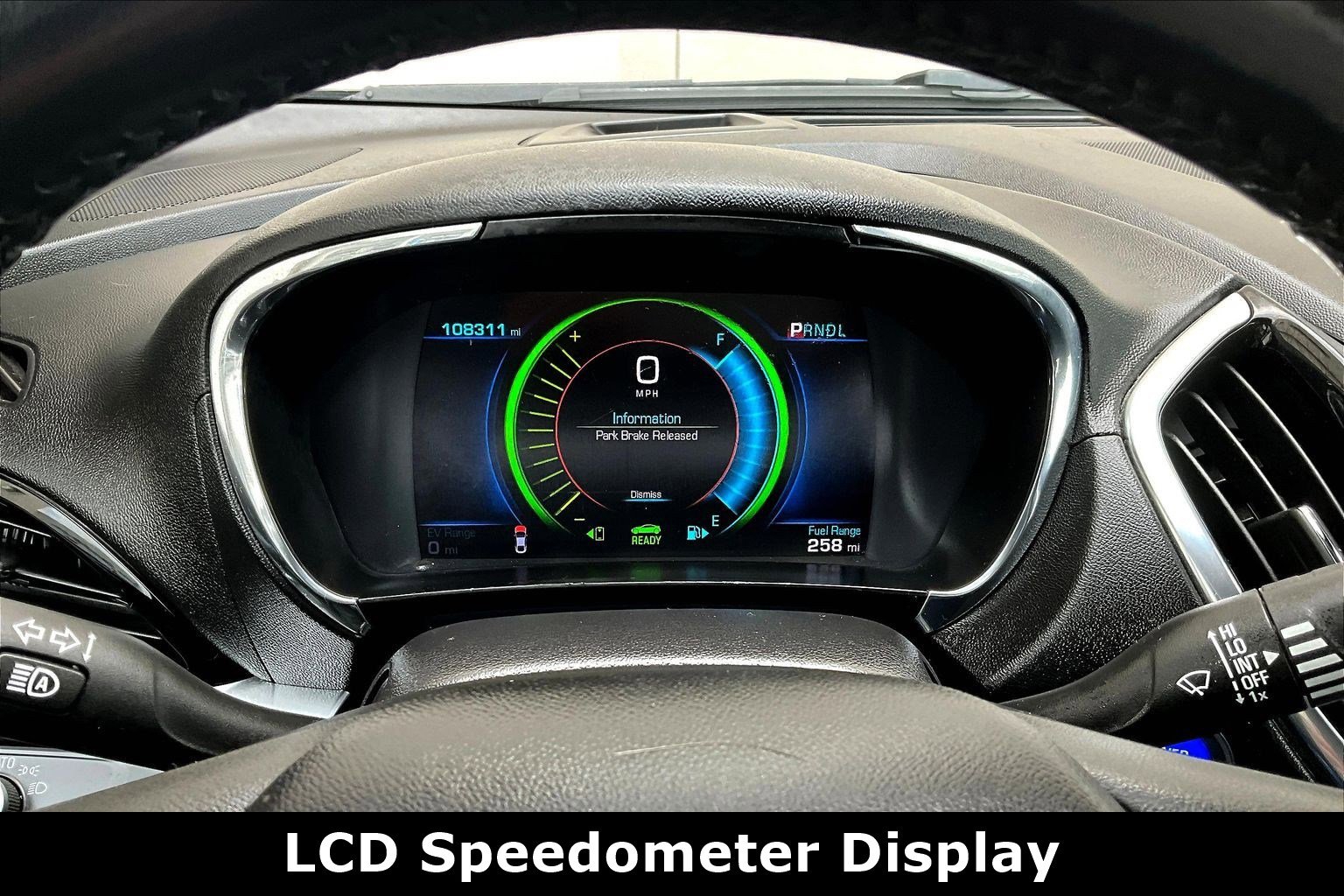 Used 2018 Chevrolet Volt Premier w/ Driver Confidence Package image 12