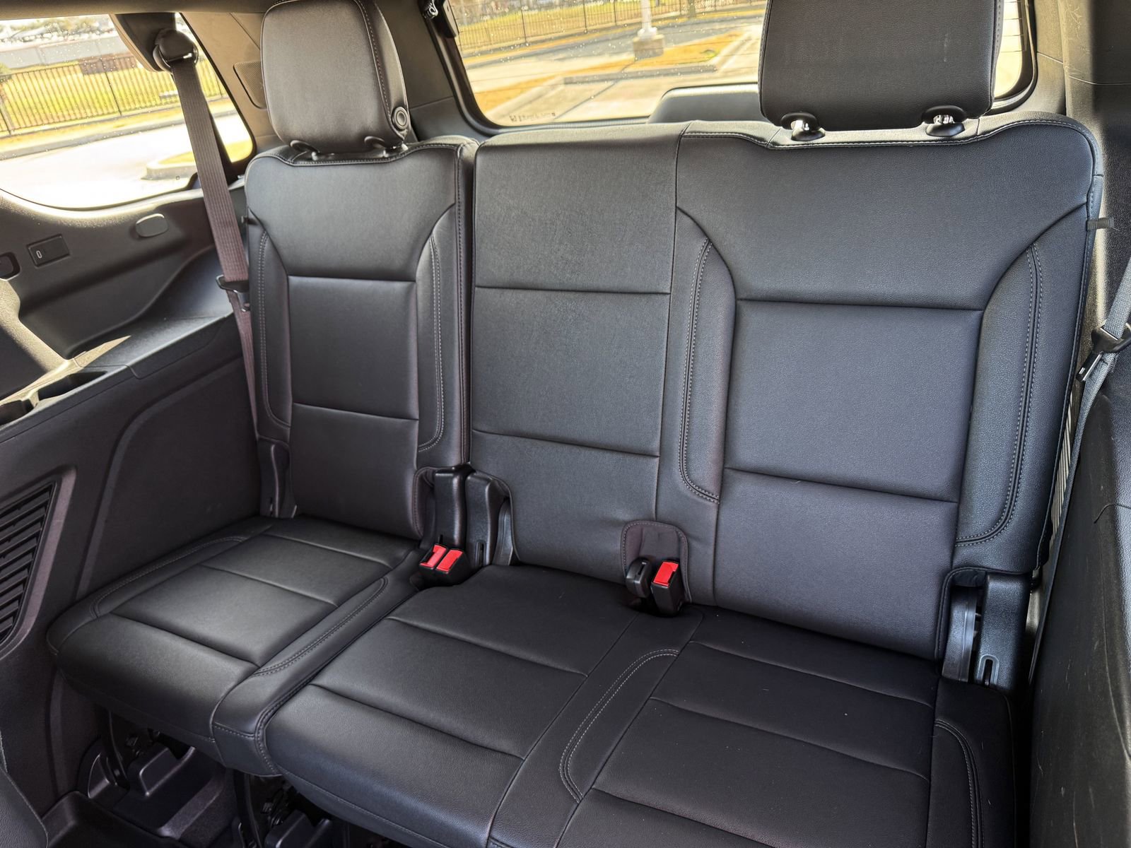 Used 2021 Chevrolet Tahoe Z71 w/ Luxury Package image 20