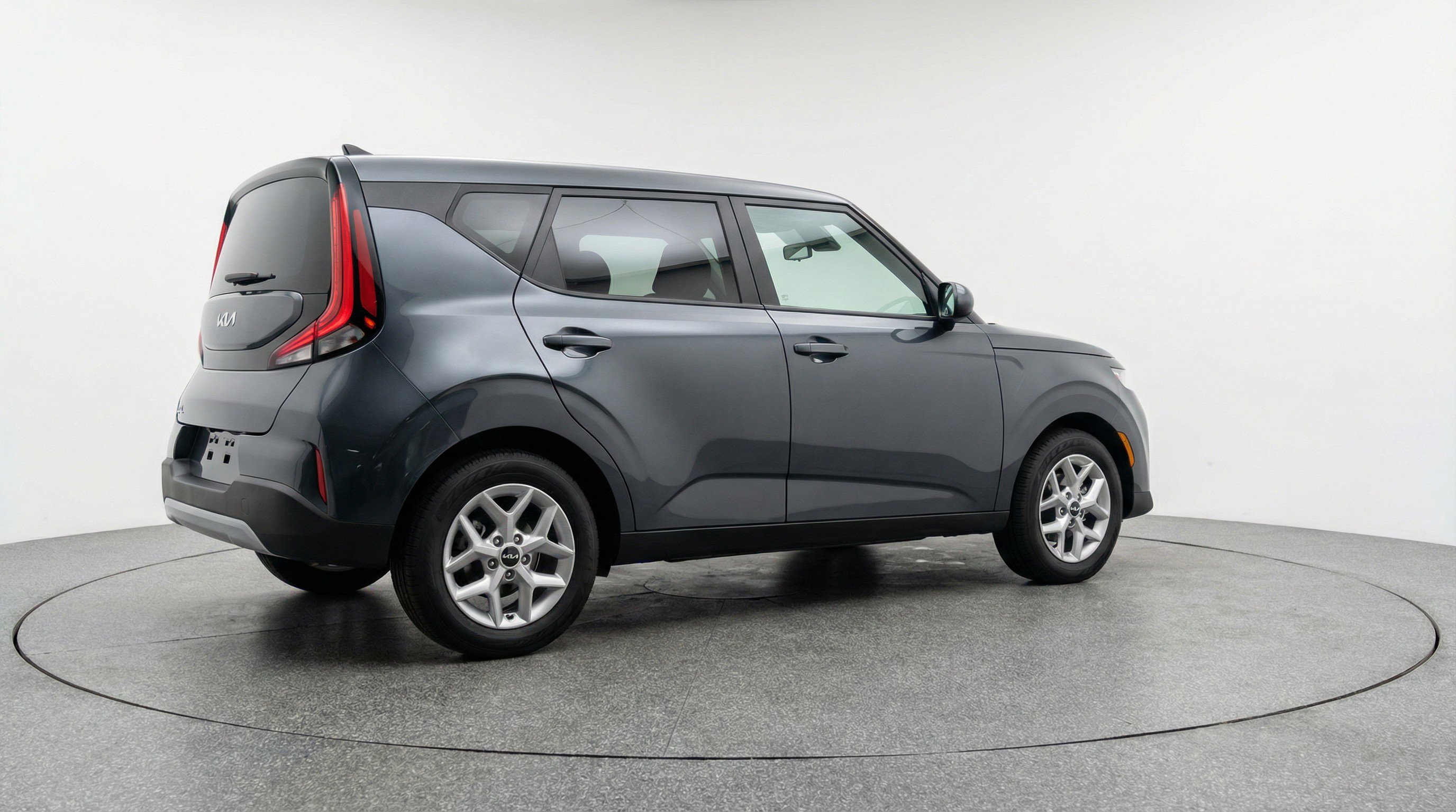 Used 2025 Kia Soul LX w/ LX Technology Package image 9