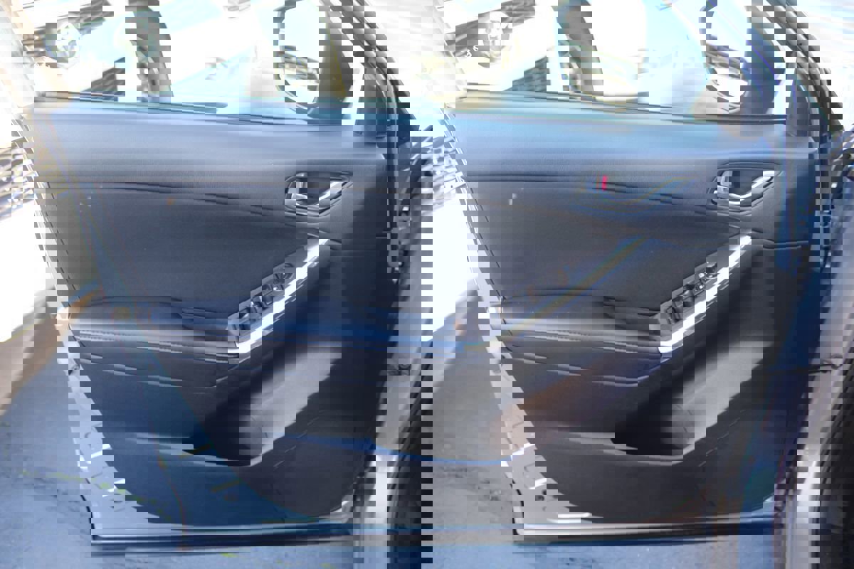 Used 2014 MAZDA CX-5 Touring image 18