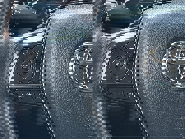 Used 2024 Toyota Camry SE image 13