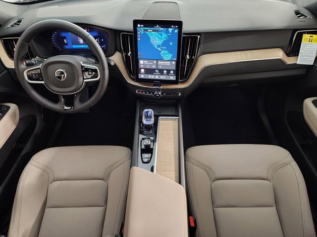 New 2026 Volvo XC60 B5 Plus w/ Protection Package Premier AWD/4WD image 4