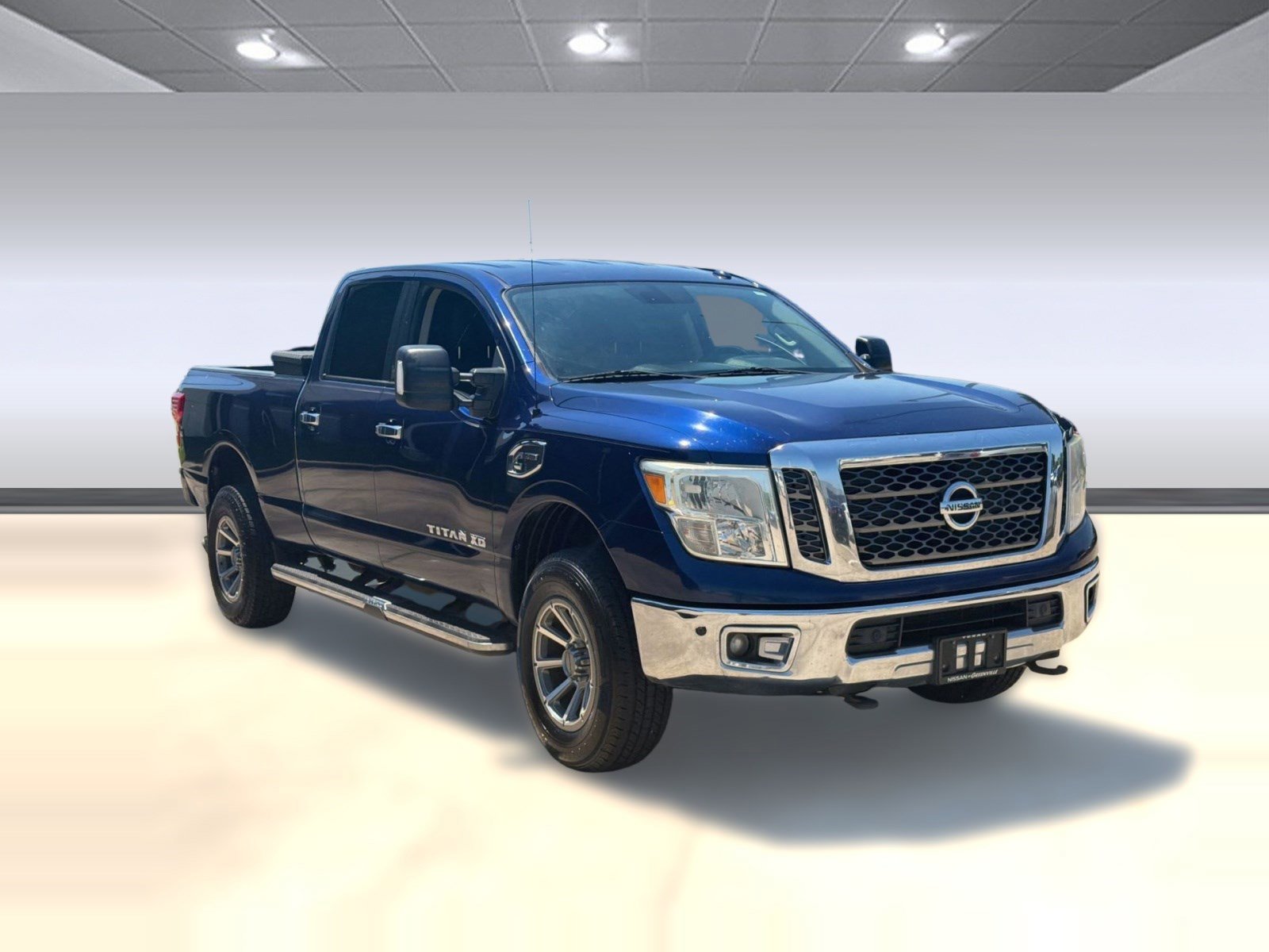 Used 2017 Nissan Titan SV RWD image 7