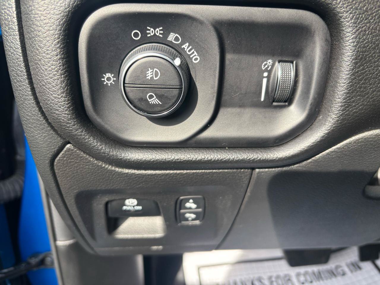 Used 2023 RAM 1500 Big Horn AWD/4WD image 16