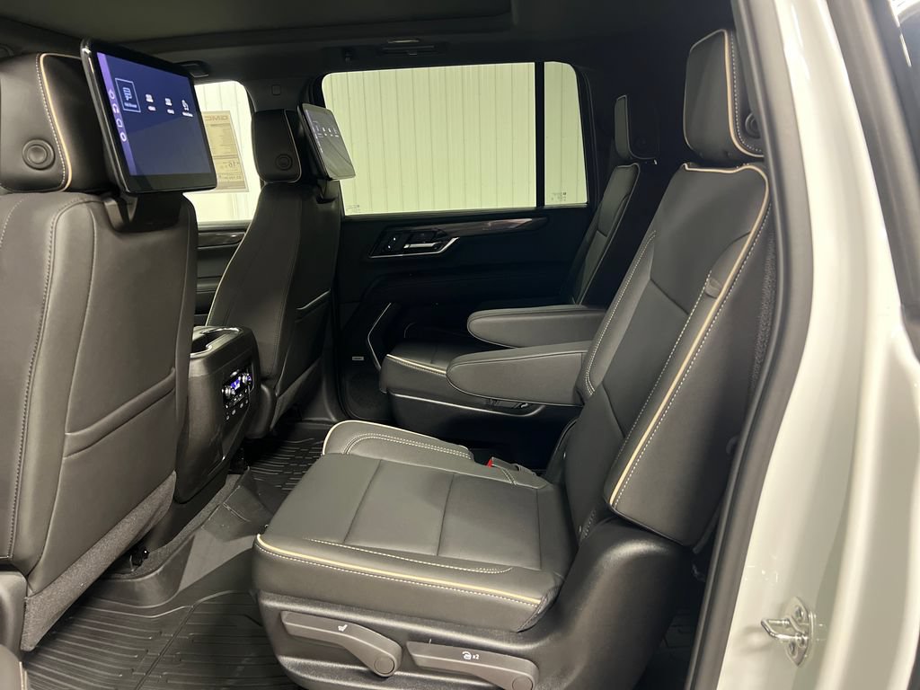 New 2026 GMC Yukon XL Elevation w/ Elevation Premium Package AWD/4WD image 13