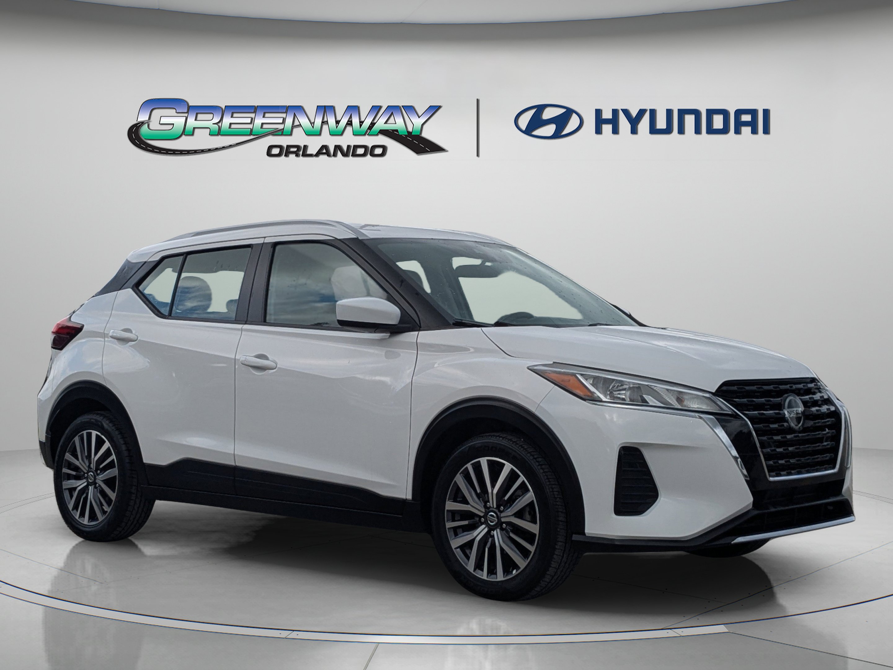 Used 2021 Nissan Kicks SV