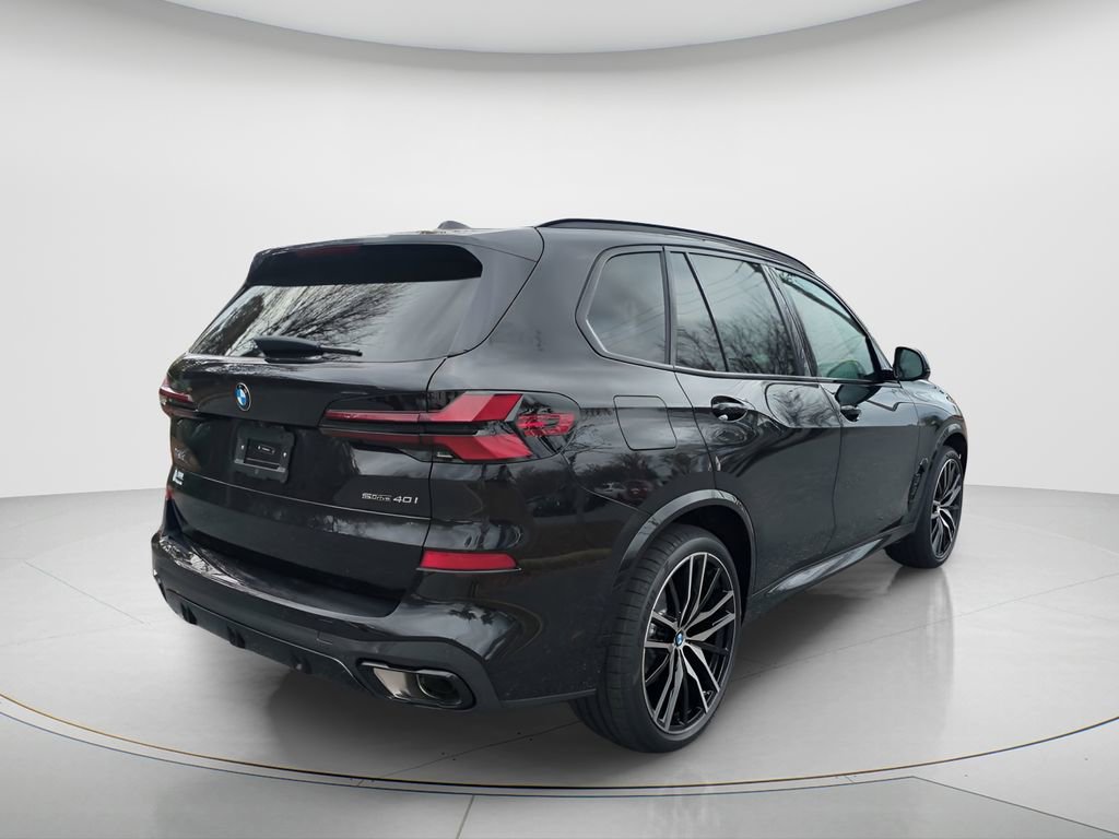 New 2026 BMW X5 sDrive40i w/ M Sport Package image 5