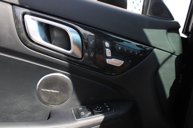 Used 2019 Mercedes-Benz SLC 300 image 31