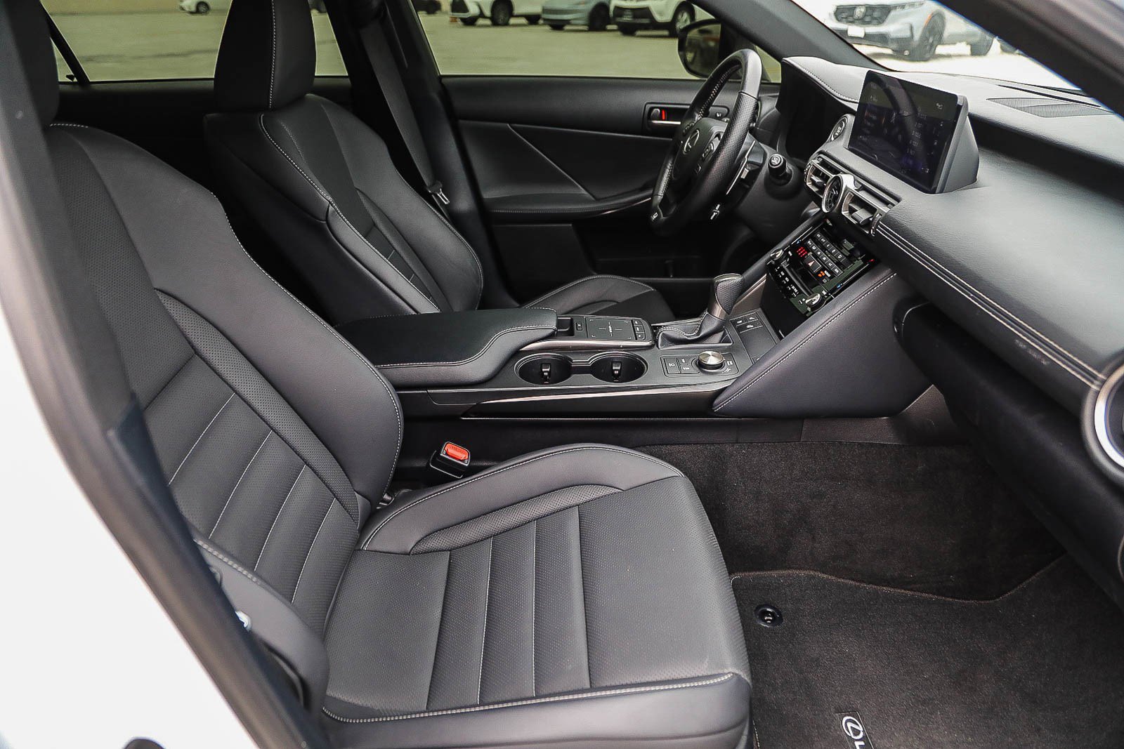 Used 2022 Lexus IS 350 F Sport w/ Navigation Package image 16