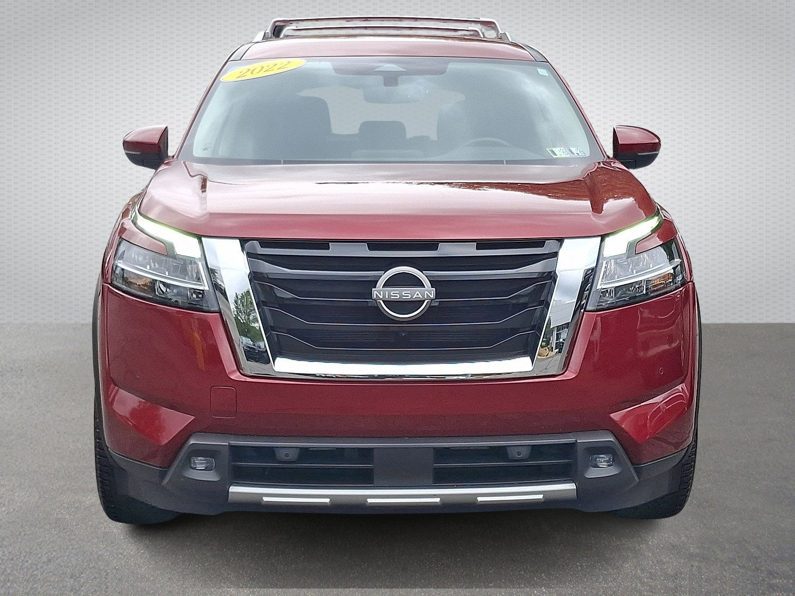 Used 2022 Nissan Pathfinder SL image 2