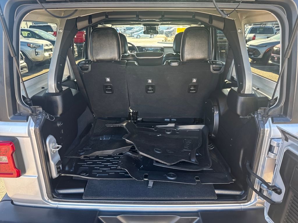 Used 2024 Jeep Wrangler Sport S image 8