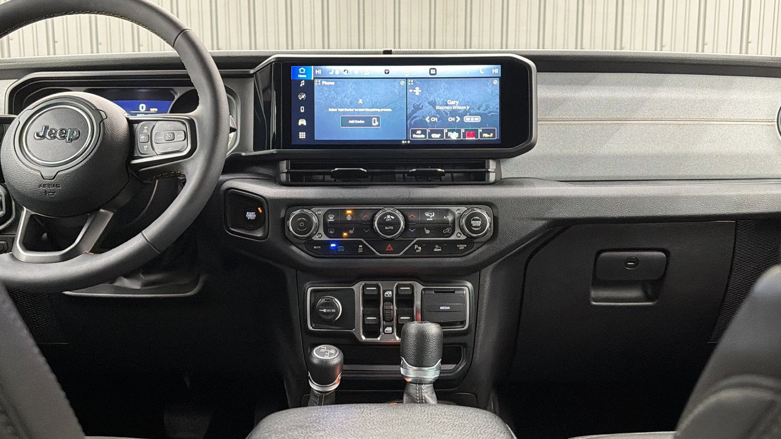 Used 2024 Jeep Wrangler Unlimited w/ Convenience Group image 22