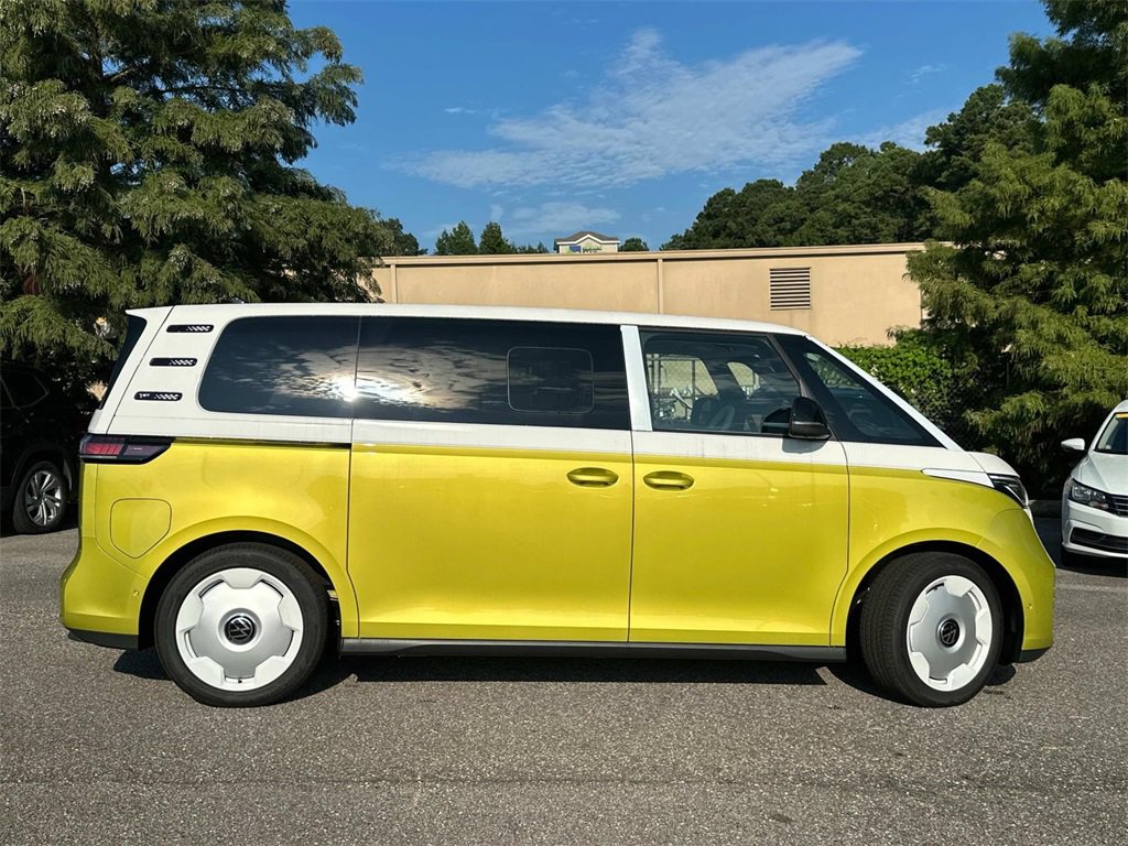 New 2025 Volkswagen ID. Buzz 1st Edition image 4