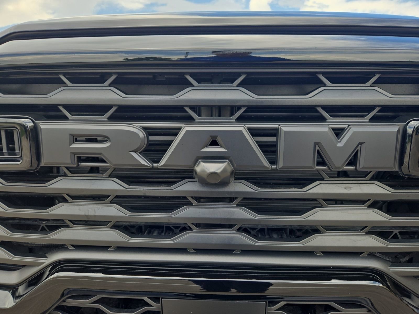 Used 2025 RAM 2500 Big Horn AWD/4WD image 9