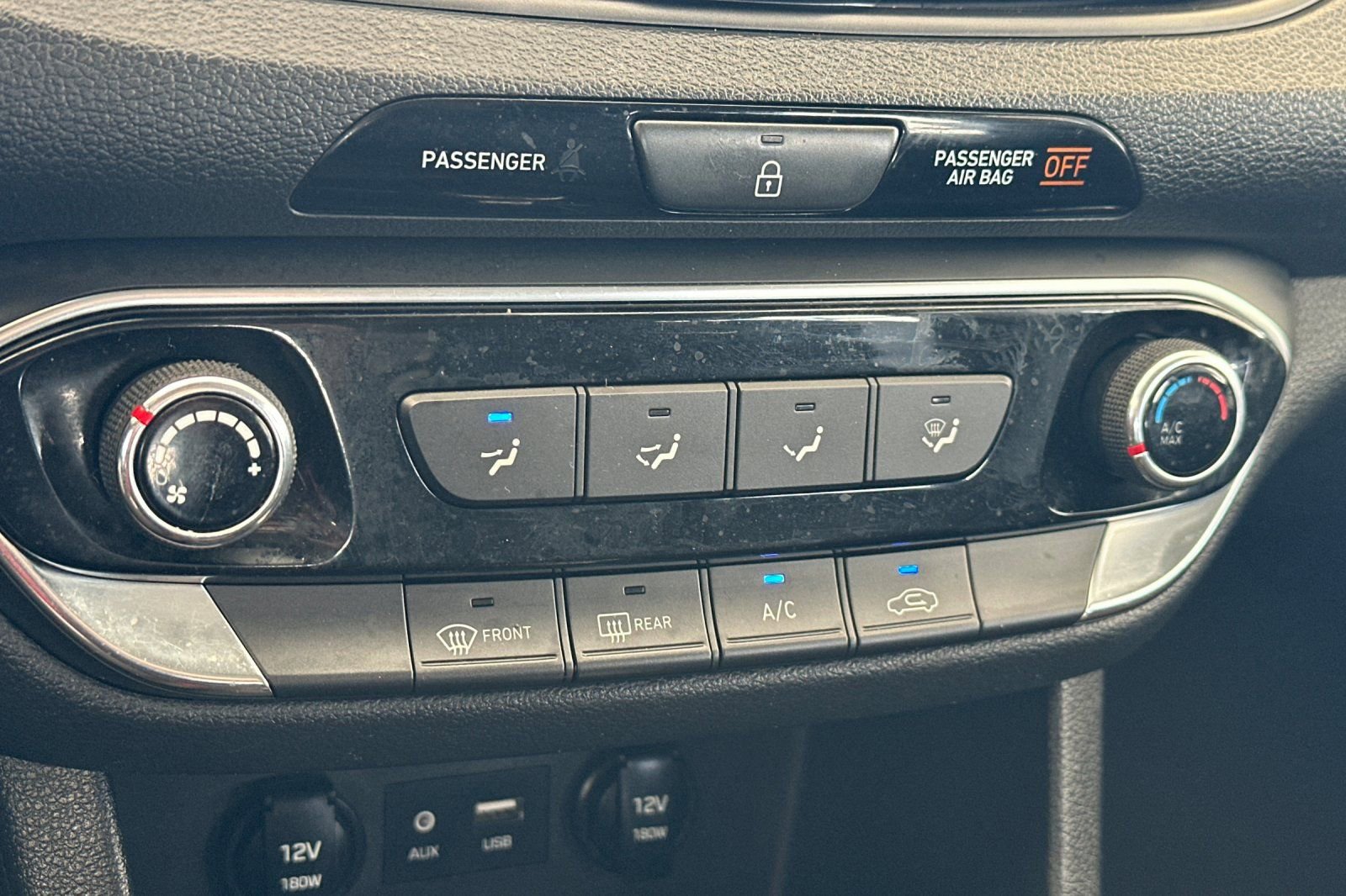 Used 2020 Hyundai Elantra GT FWD image 20