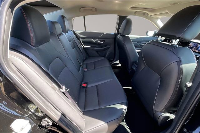 New 2026 Nissan Sentra SR w/ SR Premium Package FWD image 9