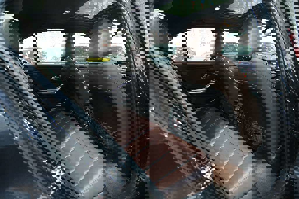 Used 2022 BMW 330i xDrive Sedan w/ Premium Package 2 image 23