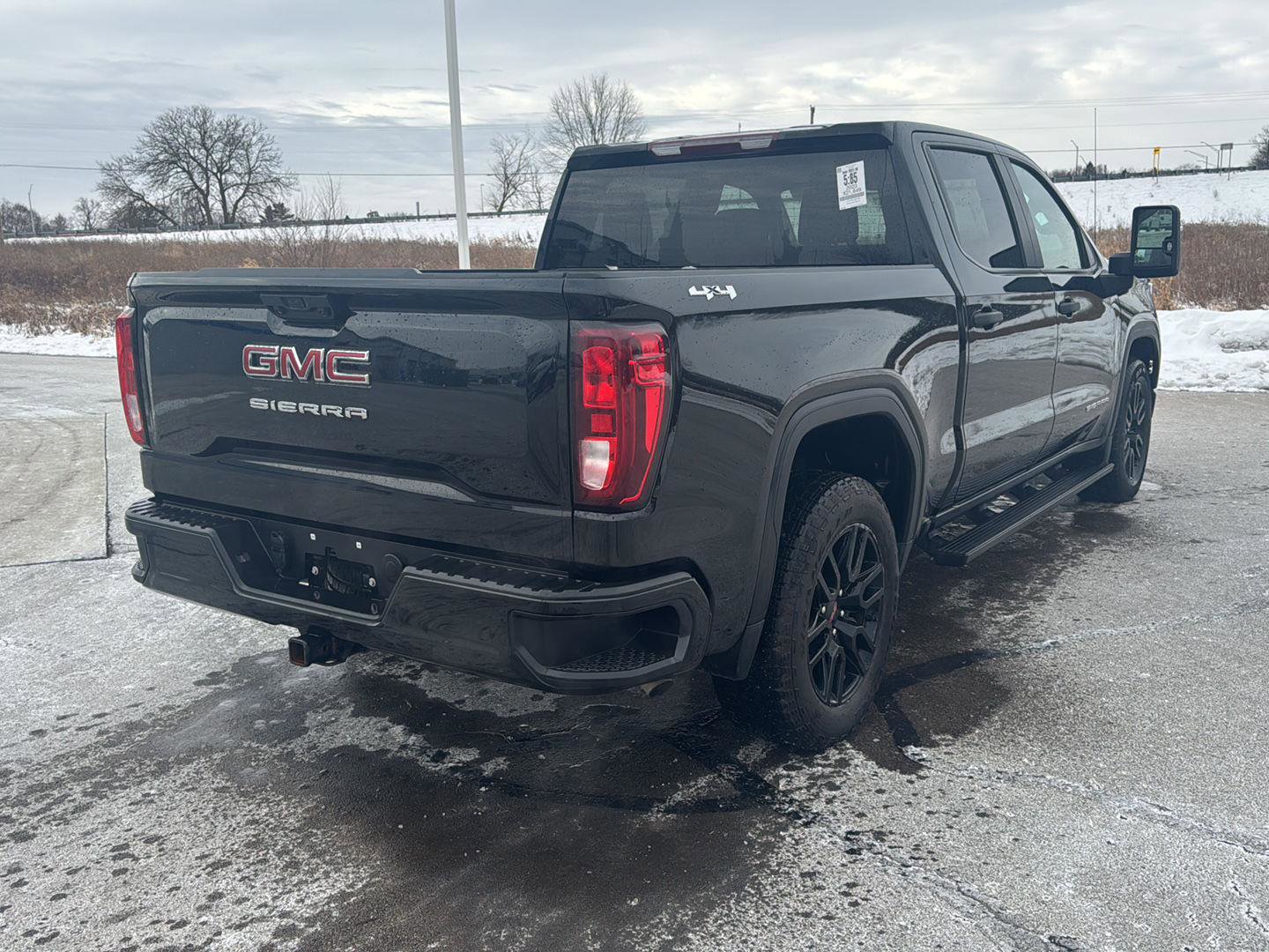 Used 2023 GMC Sierra 1500 Pro w/ Graphite Edition image 7