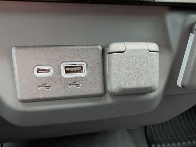Used 2024 Chevrolet Silverado 1500 Custom Trail Boss AWD/4WD image 25
