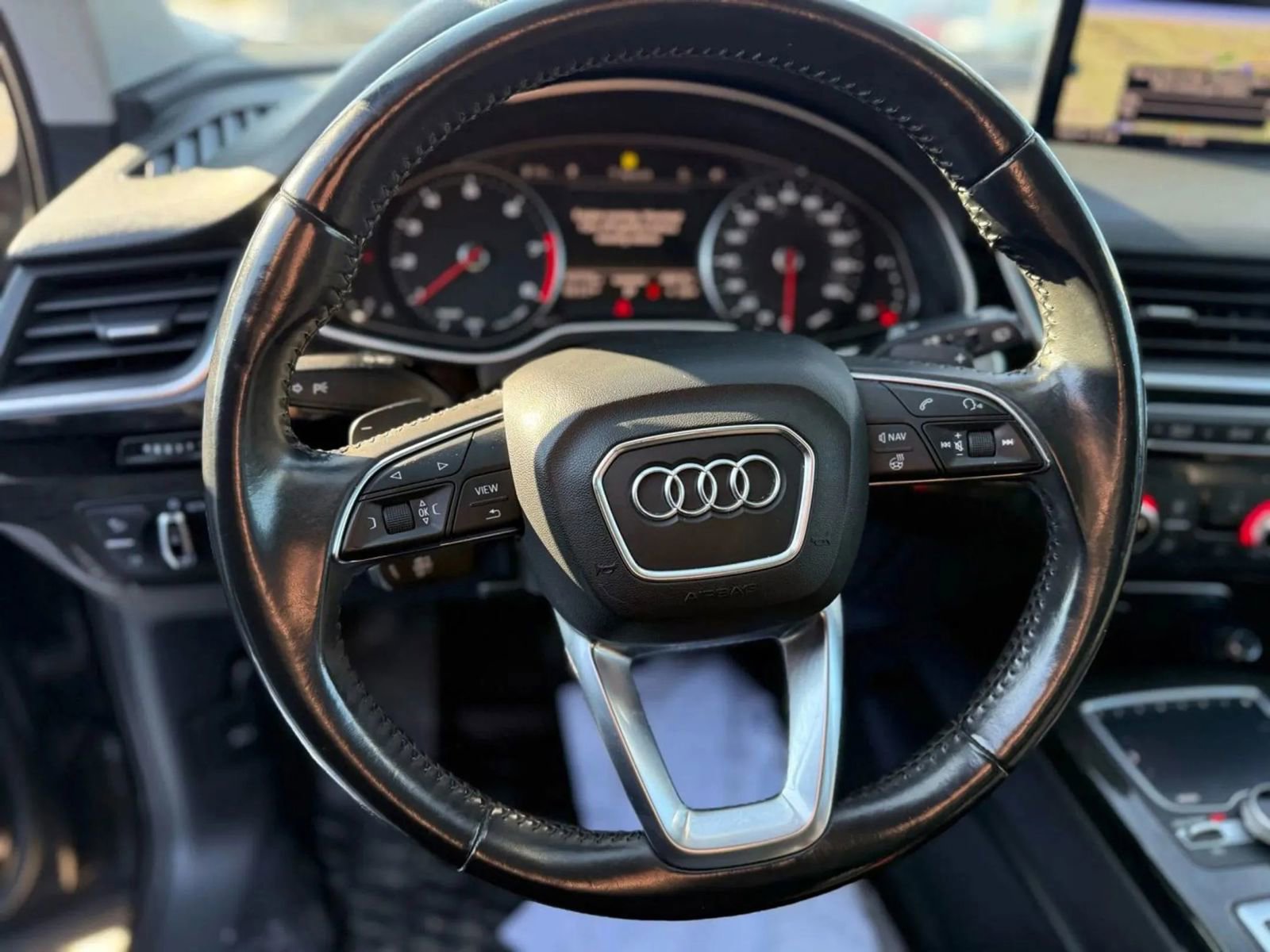 Used 2017 Audi Q7 2.0T Premium image 41