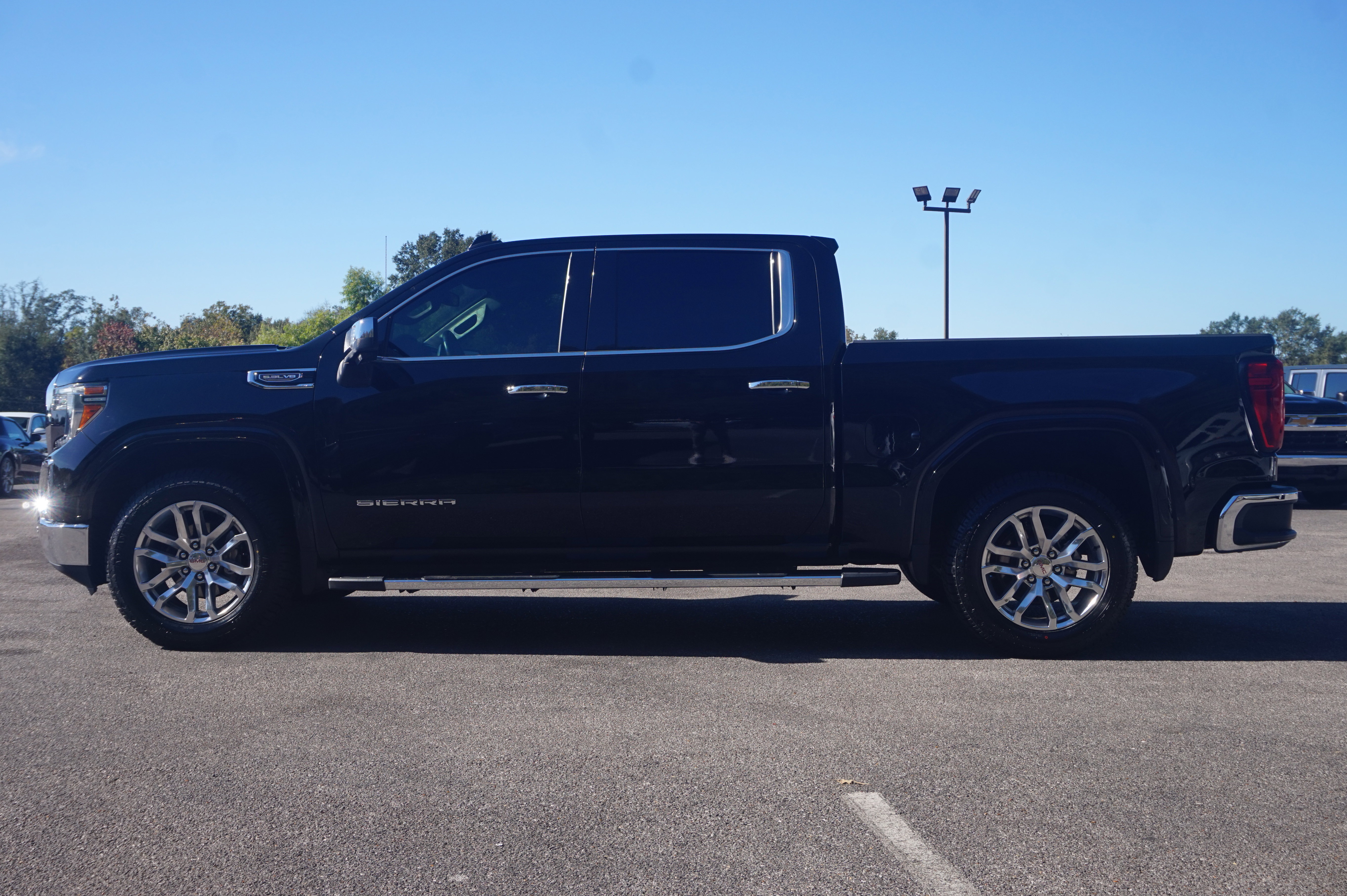 Used 2019 GMC Sierra 1500 SLT w/ SLT Premium Plus Package image 6