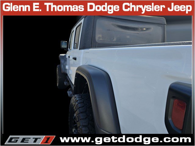 Used 2022 Jeep Gladiator Mojave w/ Trailer Tow Package AWD/4WD image 11