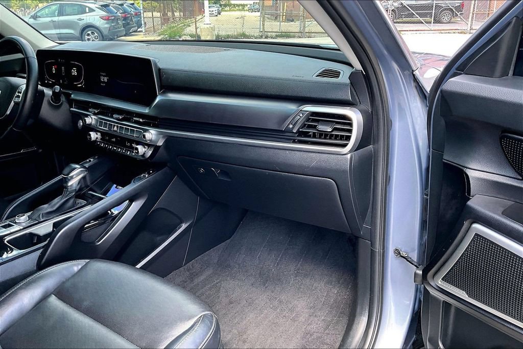 Used 2023 Kia Telluride S AWD/4WD image 14