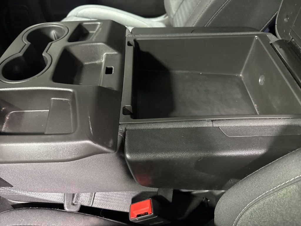 Used 2022 Chevrolet Silverado 1500 Custom image 32