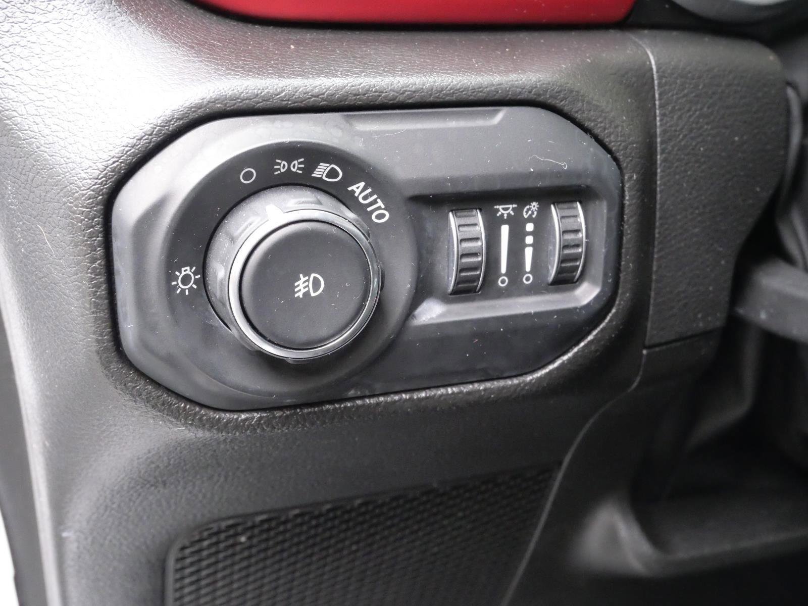 Used 2022 Jeep Wrangler Rubicon AWD/4WD image 14