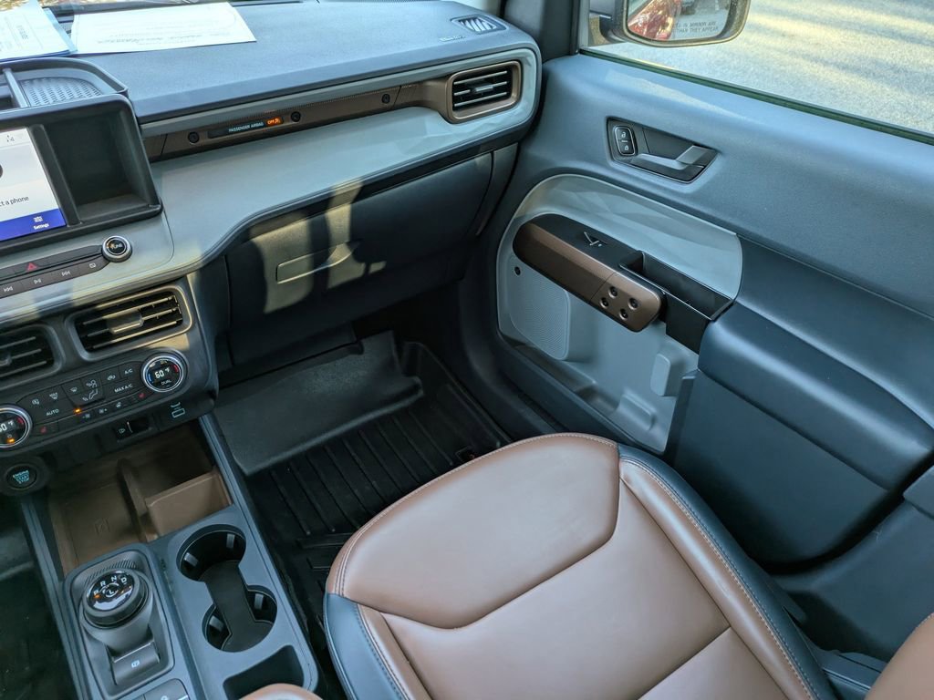 Used 2022 Ford Maverick Lariat w/ Lariat Luxury Package image 17