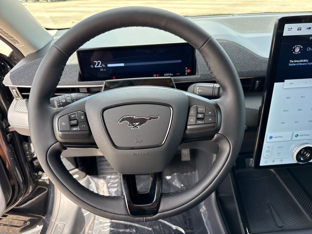 Certified 2025 Ford Mustang Mach-E Premium image 14