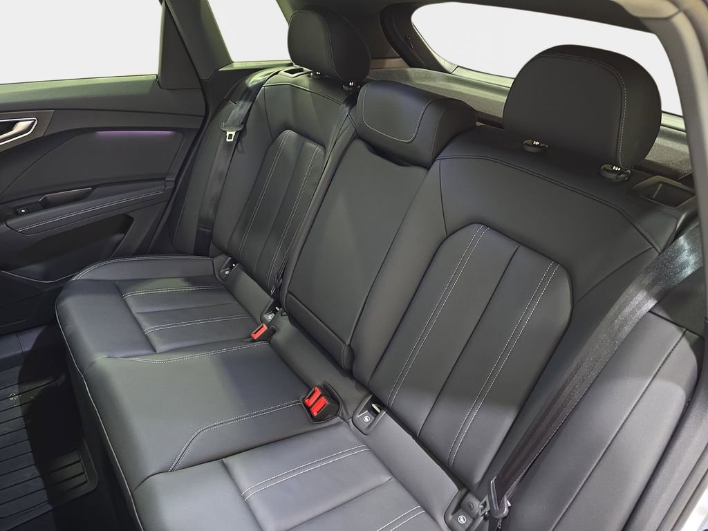 Used 2024 Audi Q4 e-tron Prestige w/ Black Optic Package image 17