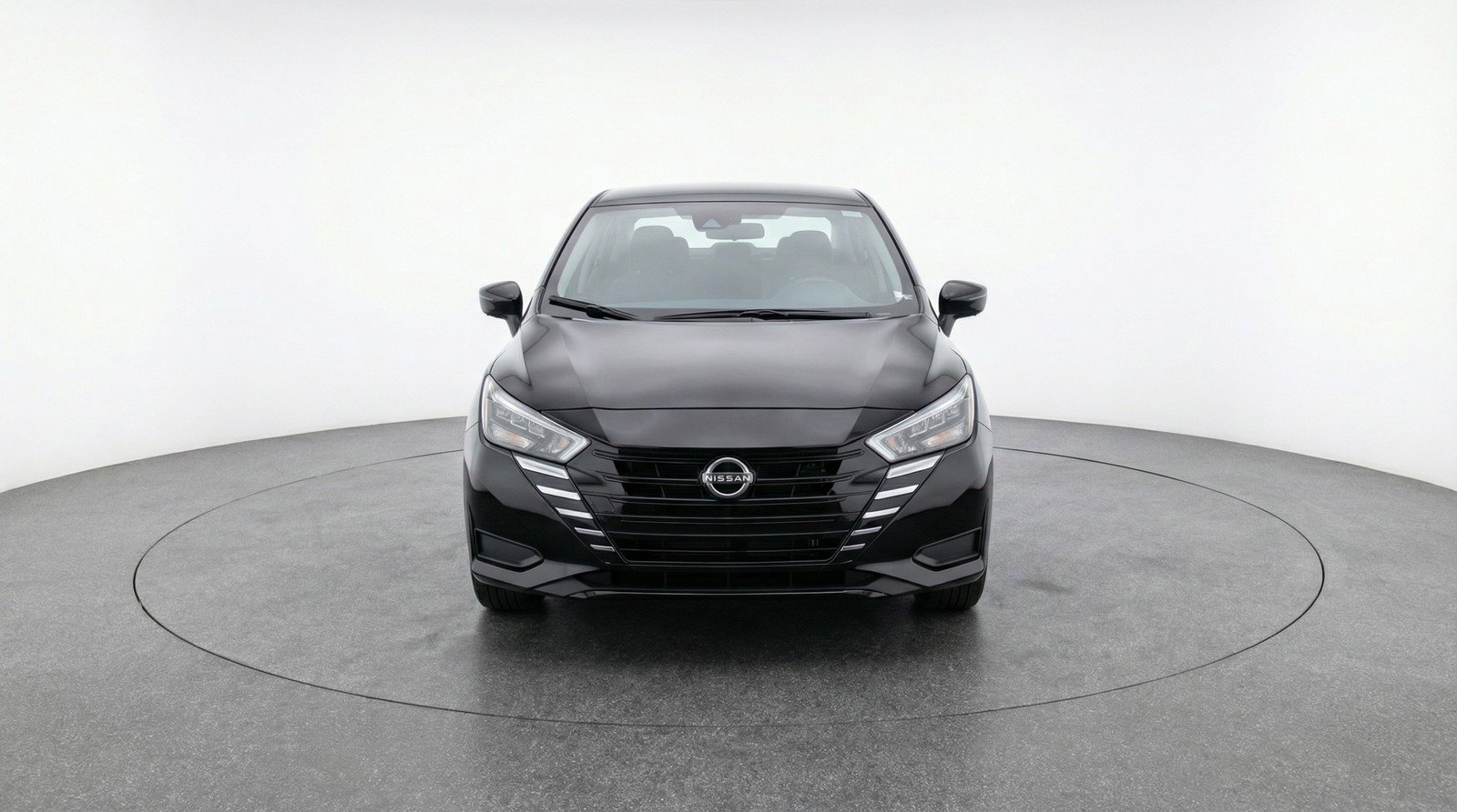 Used 2025 Nissan Versa SV image 2