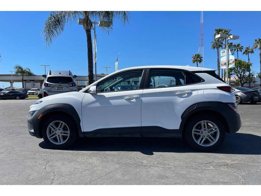 Used 2022 Hyundai Kona SE image 2