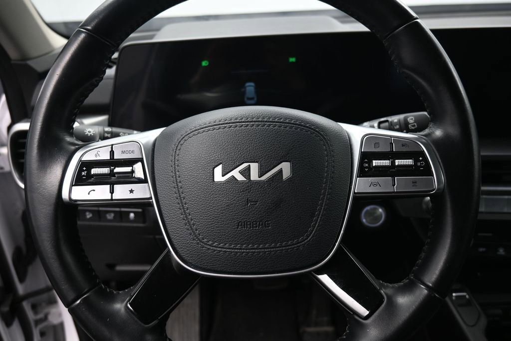 Used 2025 Kia Telluride S AWD/4WD image 18