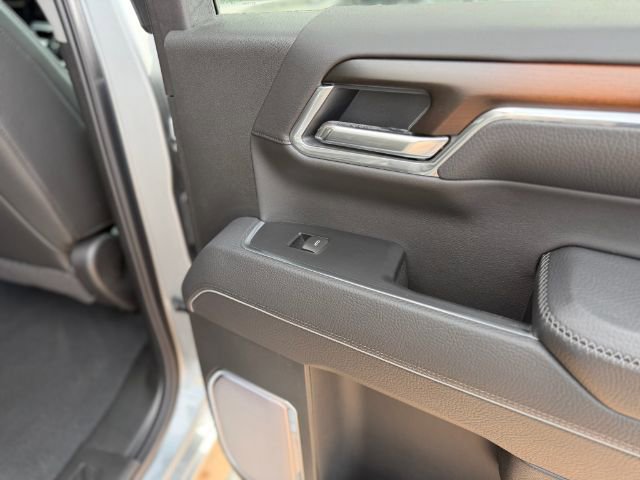 Used 2025 GMC Sierra 1500 Denali w/ Denali Reserve Package image 23