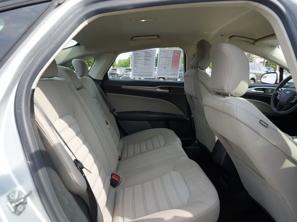 Used 2017 Ford Fusion S FWD image 27