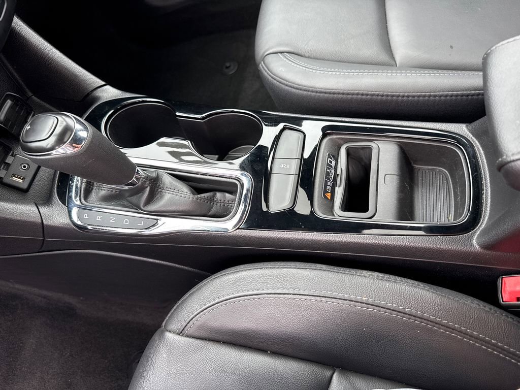 Used 2016 Chevrolet Cruze Premier FWD image 27