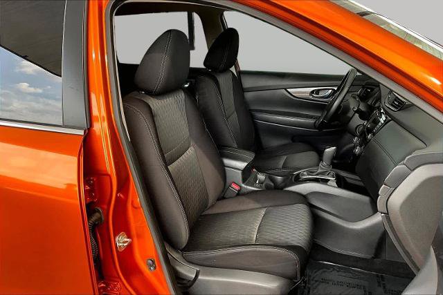 Certified 2020 Nissan Rogue SV FWD image 9