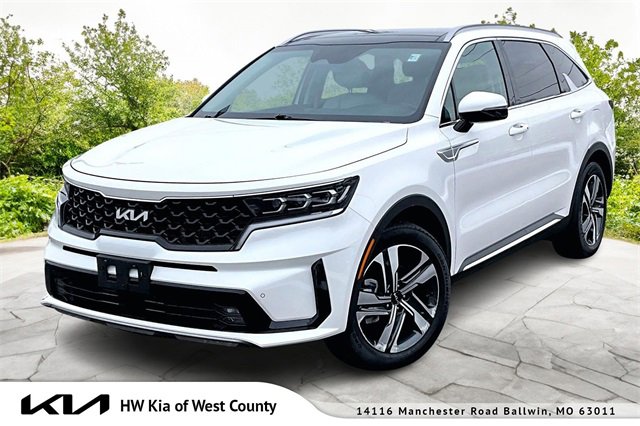 Certified 2022 Kia Sorento SX w/ Panoramic Sunroof Package