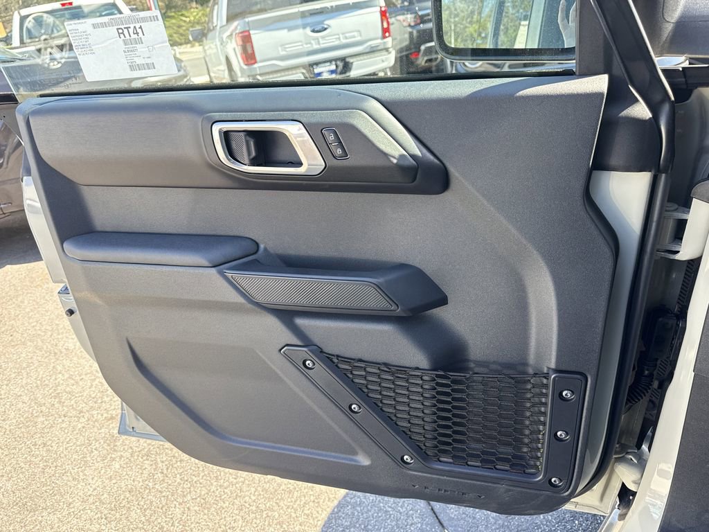 New 2025 Ford Bronco Badlands w/ Sasquatch Package image 25